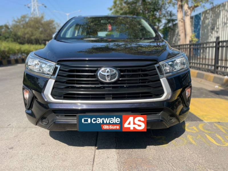 Toyota Innova Crysta GX 2.4 8 STR