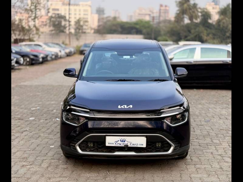 Kia Carens Gravity 1.5 Petrol MT