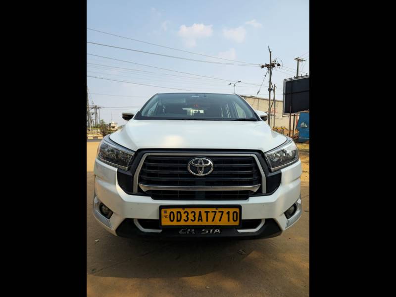 Toyota Innova Crysta 2.4 GX 8 STR