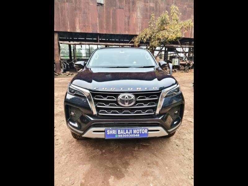 Toyota Fortuner 4X2 MT 2.8 Diesel
