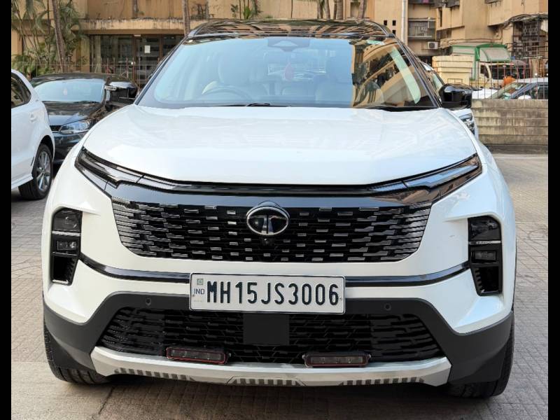 Tata Safari Accomplished Plus Dual Tone AT 7 STR