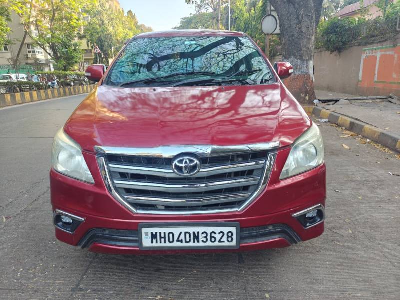 Toyota Innova 2.5 V 8 STR