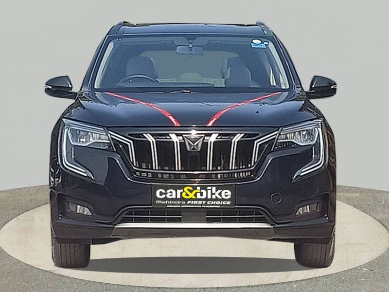 Mahindra XUV700 AX5 Petrol AT 5 STR