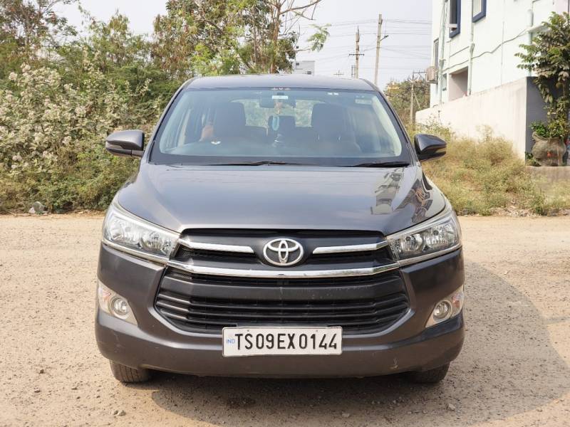 Toyota Innova Crysta 2.4 G 7 STR