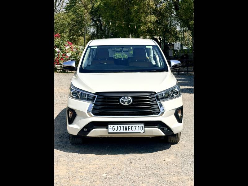 Toyota Innova Crysta 2.4 Z 7 STR