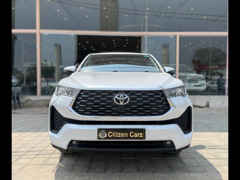 Toyota Innova Hycross VX (O) Hybrid 7 STR