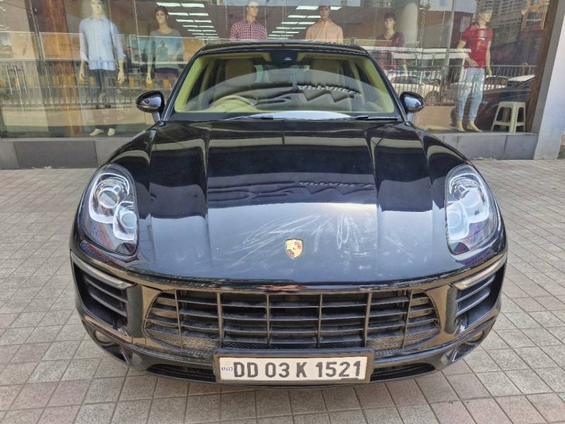 Porsche Macan R4