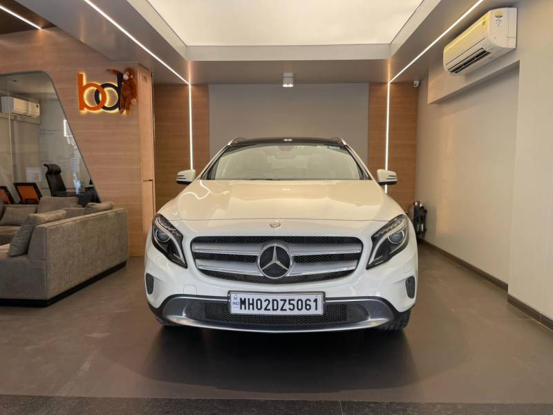 Mercedes Benz GLA Class 200 Sport