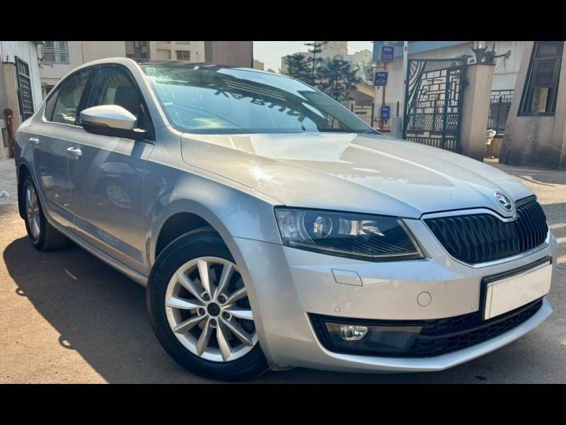 Skoda Octavia Style Plus 1.8 TSI AT (Petrol)
