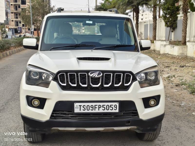 Mahindra Scorpio S7 120 2WD