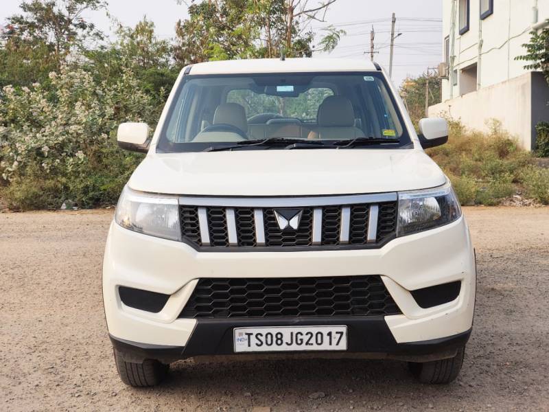 Mahindra Bolero Neo N8