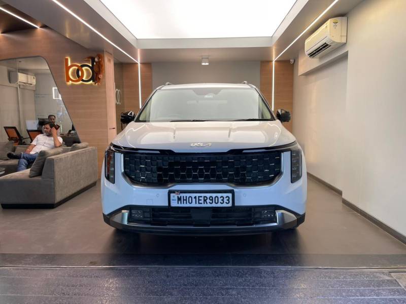 Kia Carnival Limousine Plus