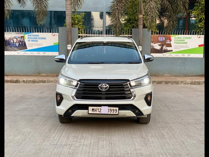 Toyota Innova Crysta 2.8 ZX AT 7 STR