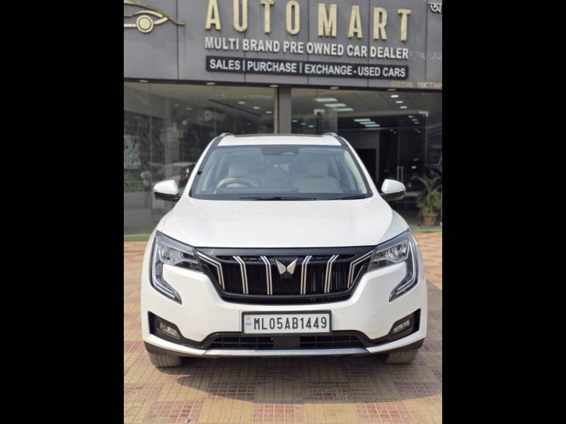 Mahindra XUV700 AX 7 Petrol AT Luxury Pack 7 STR