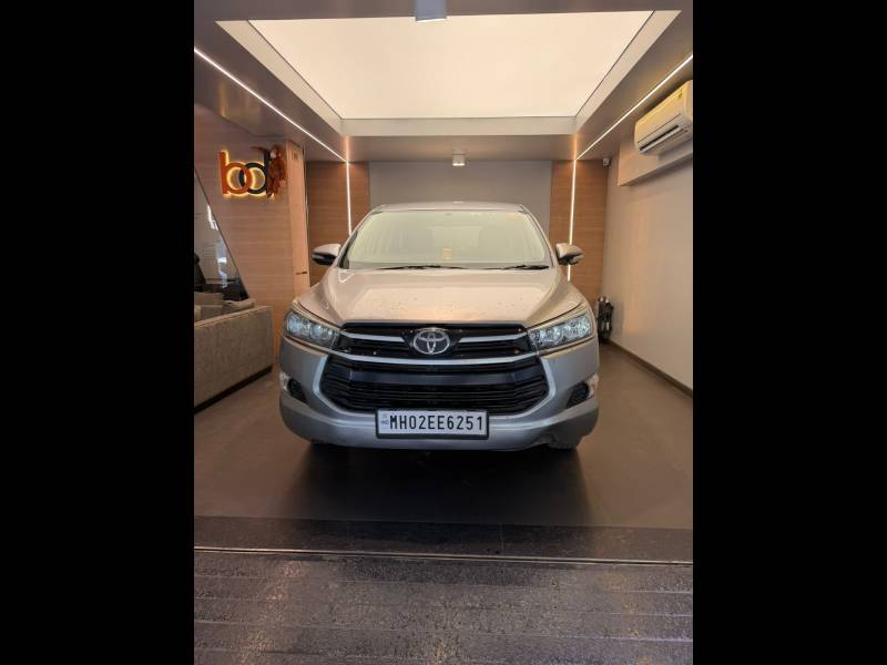 Toyota Innova Crysta 2.4 GX 7 STR