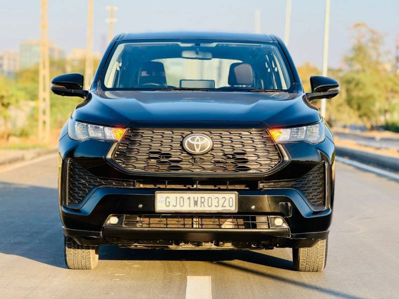 Toyota Innova Hycross GX (O) 7 STR