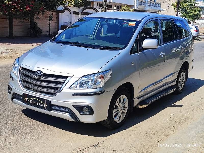 Toyota Innova 2.5 GX (Diesel) 7 STR Euro4
