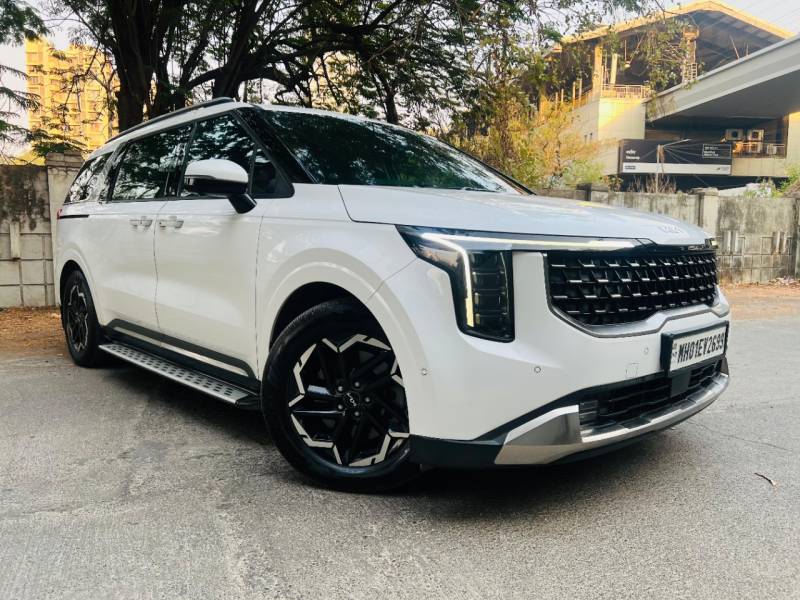 Kia Carnival Limousine Plus