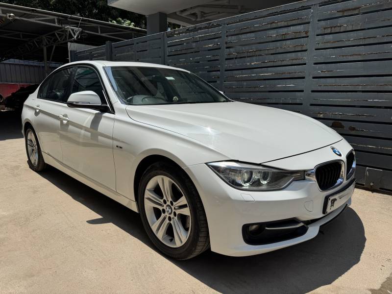 BMW 3 Series 320d Sport Line Sedan