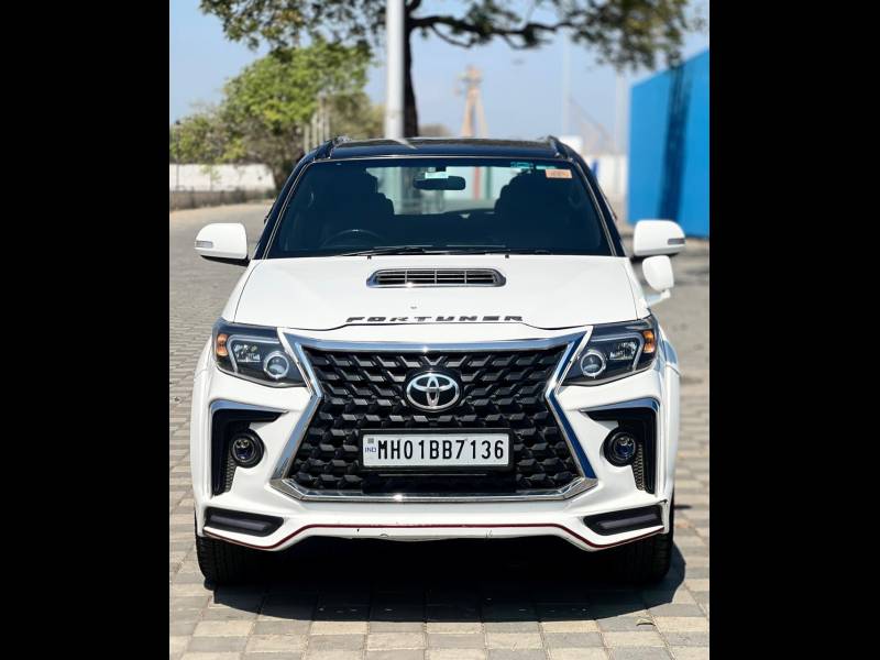 Toyota Fortuner 4x2 AT