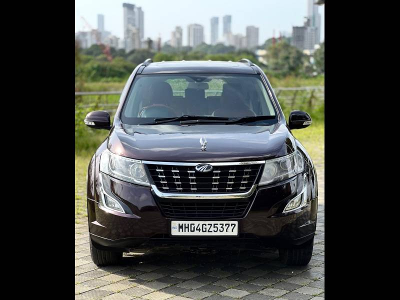 Mahindra XUV500 W10 FWD