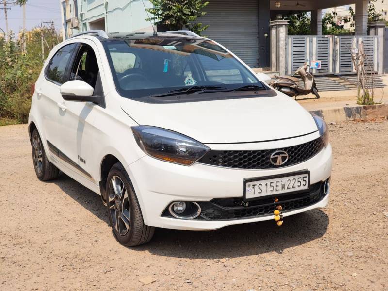 Tata Tiago Revotron XZ Plus