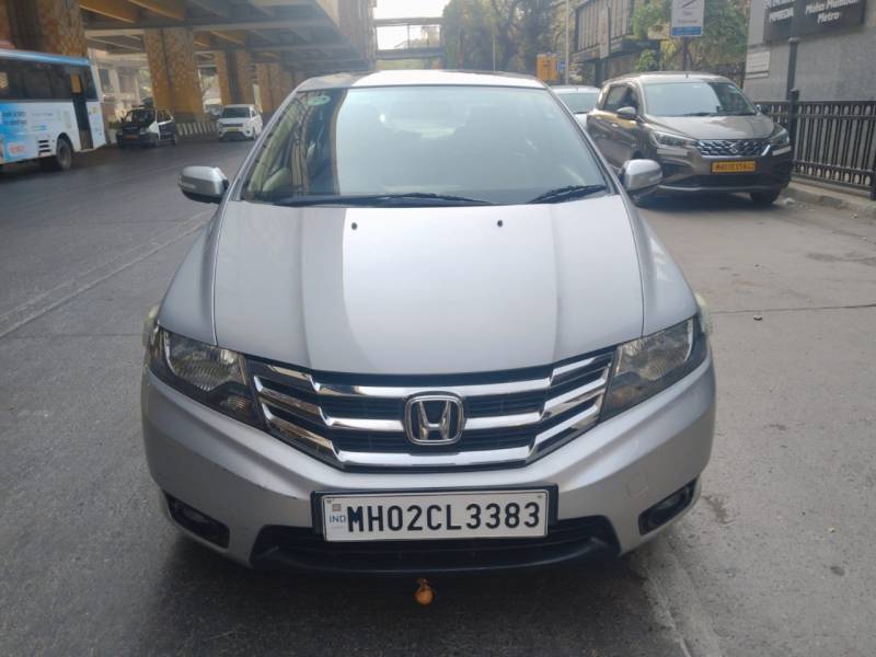 Honda City 1.5 V MT Sunroof