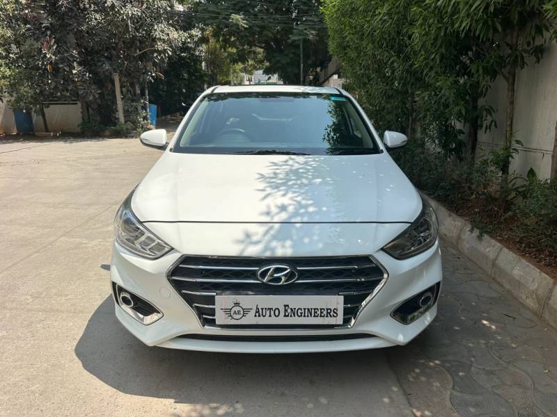Hyundai Verna SX Plus 1.6 VTVT AT