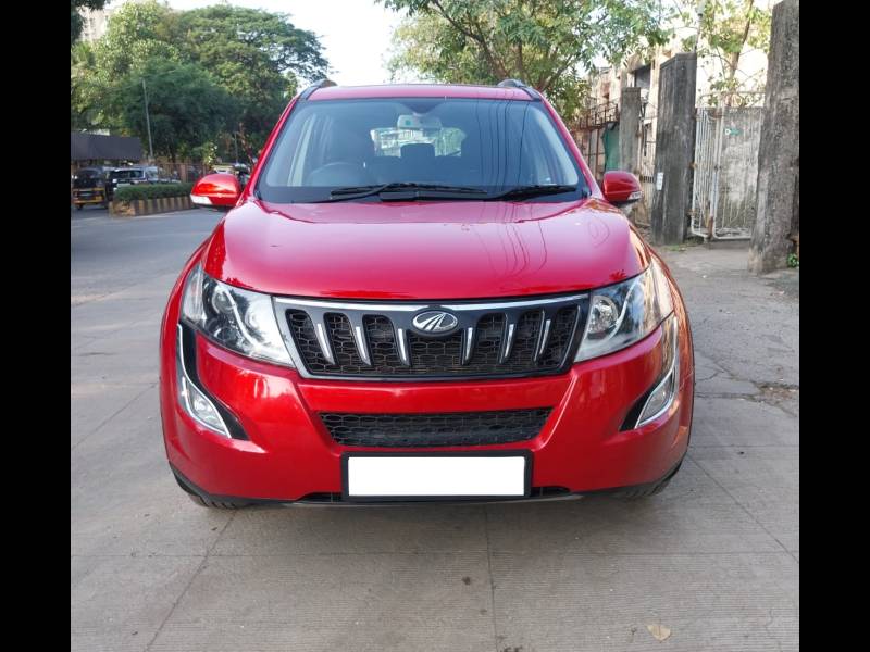 Mahindra XUV500 W9 AT