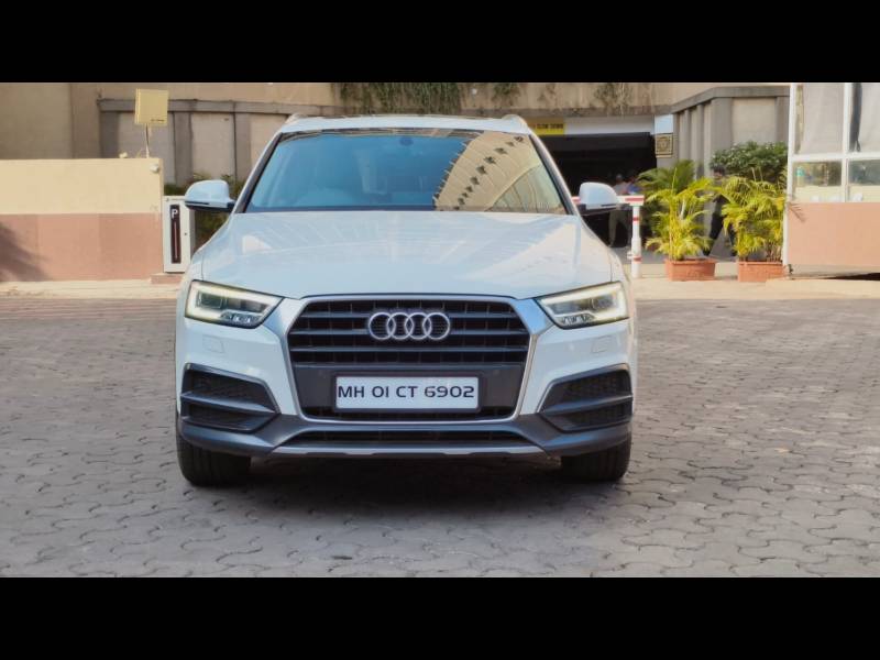Audi Q3 30 TFSI Premium