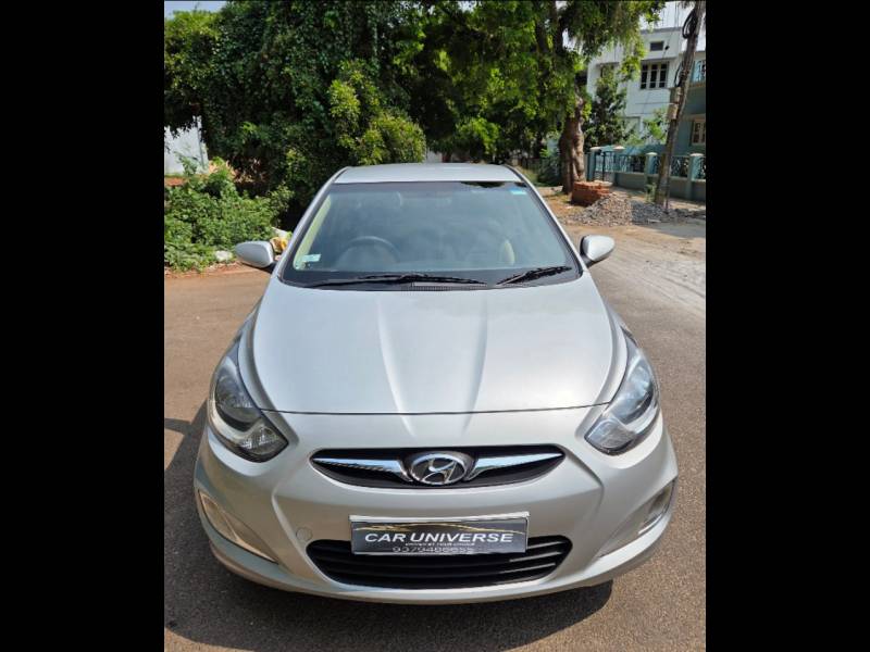 Hyundai Verna Fluidic 1.6 CRDI SX