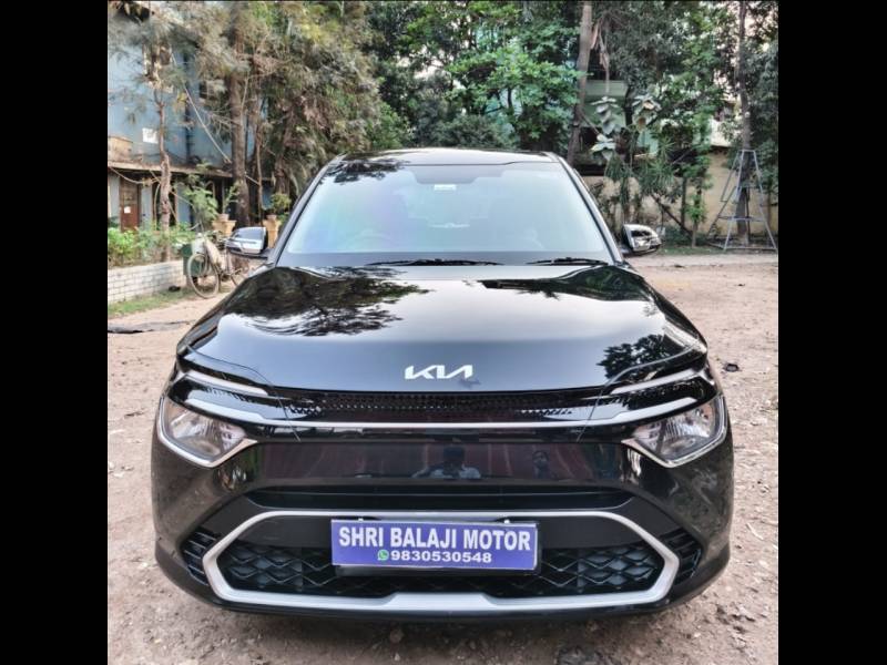 Kia Carens Gravity 1.5 Petrol MT