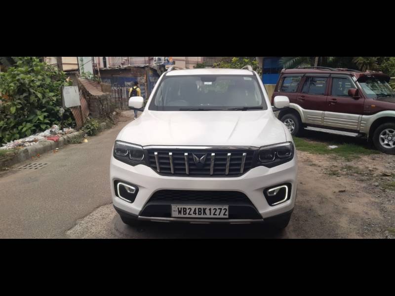 Mahindra Scorpio-N Z8 Diesel MT 2WD 7 STR