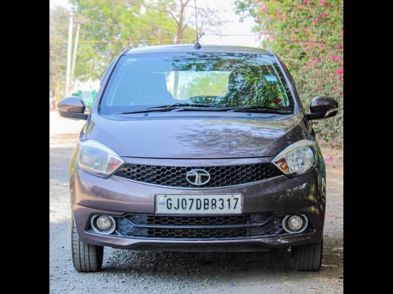 Tata Tiago Revotron XZ Plus