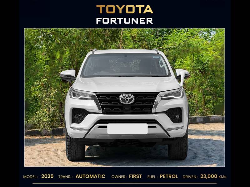 Toyota Fortuner 4X2 AT 2.7 Petrol