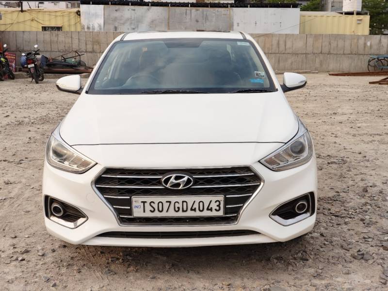 Hyundai Verna 1.6 CRDI SX