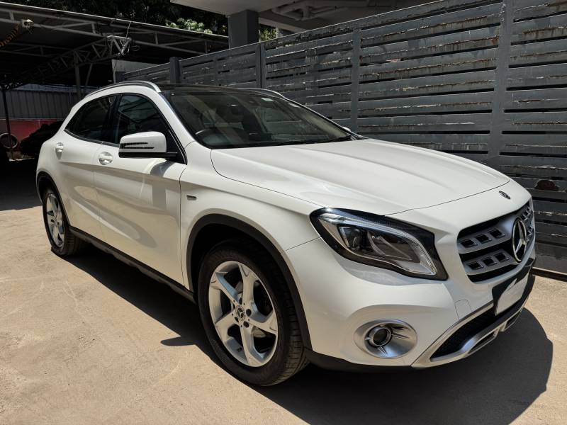 Mercedes Benz GLA Class 200 d Sport