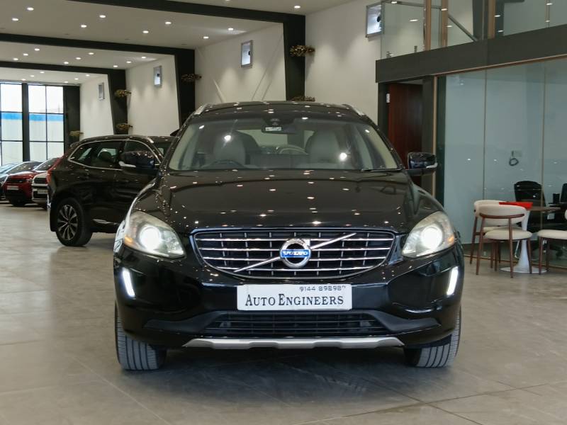 Volvo XC60 Summum D5 AWD AT