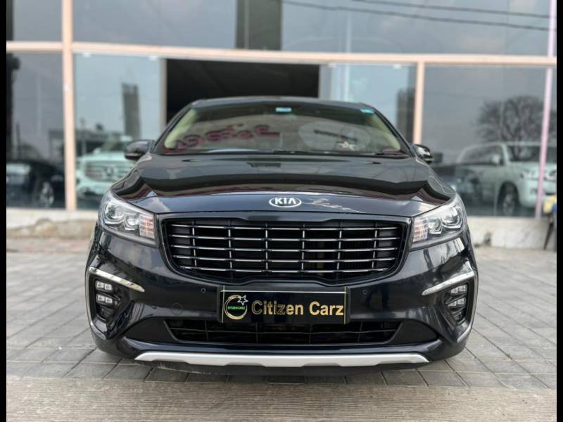 Kia Carnival Limousine 7 STR