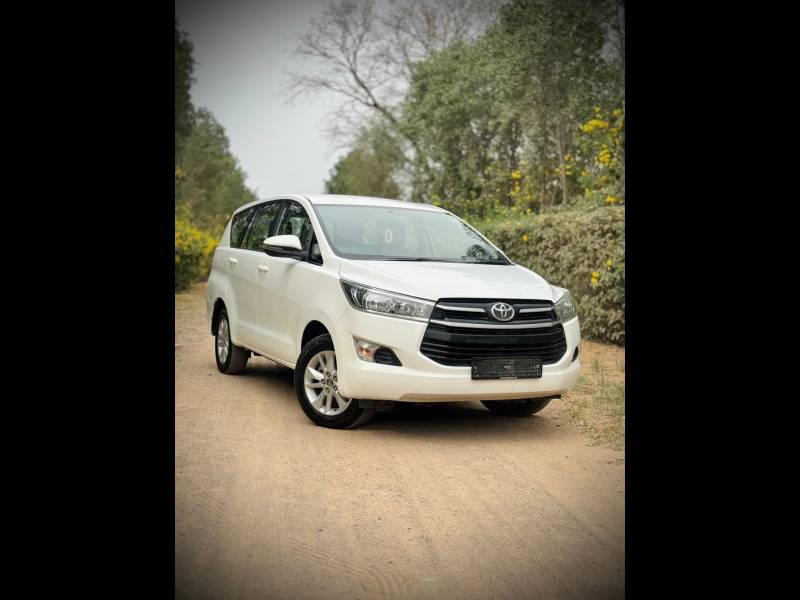 Toyota Innova Crysta 2.4 G 7 STR