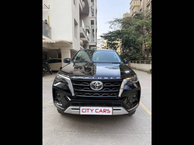 Toyota Fortuner 4X2 AT 2.8 Diesel