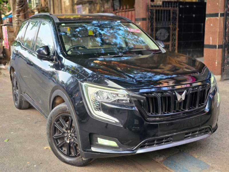 Mahindra XUV700 AX 7 Luxury Pack Diesel AT 7 STR
