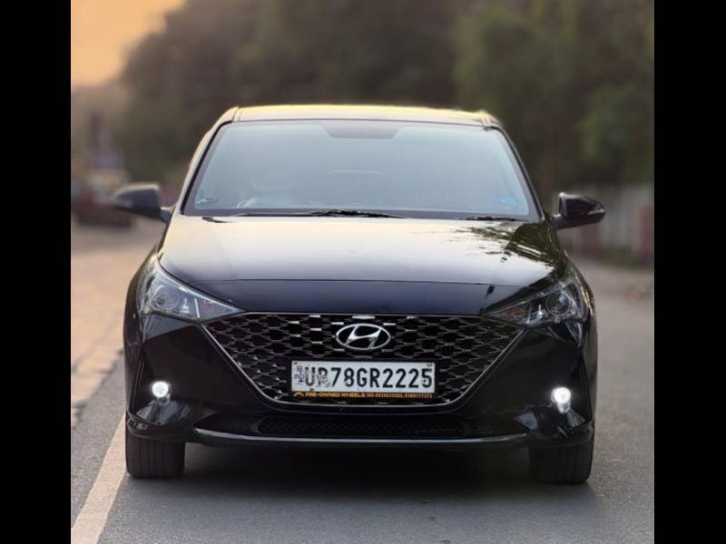 Hyundai Verna SX 1.5 CRDi AT