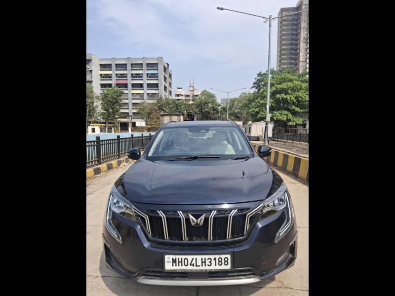 Mahindra XUV700 AX 7 Diesel AT 7 STR