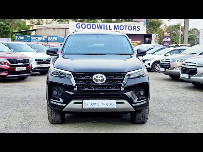 Toyota Fortuner 4X2 AT 2.8 Diesel