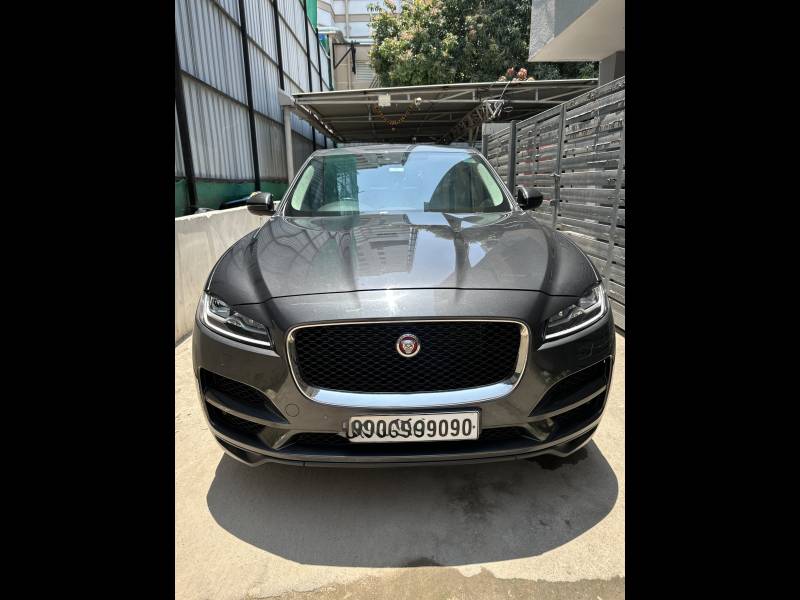 Jaguar F Pace Prestige
