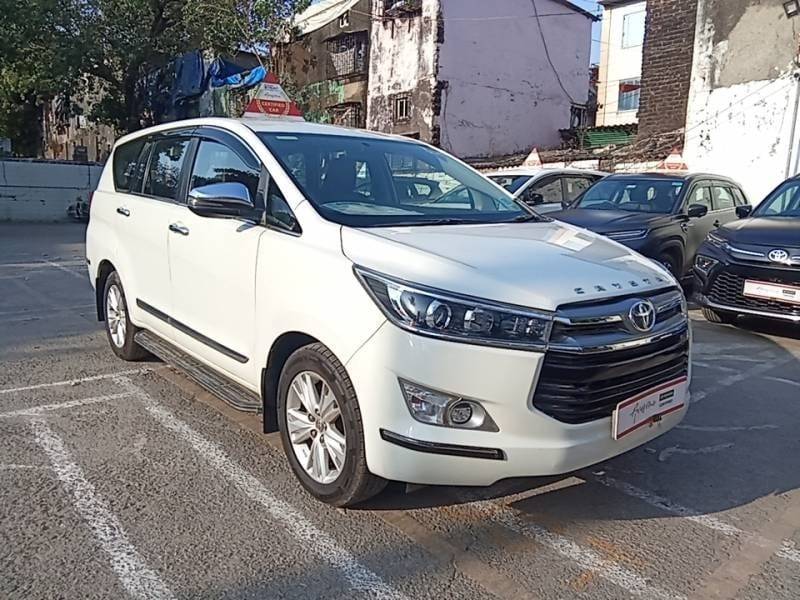 Toyota Innova Crysta 2.8 ZX AT 7 STR