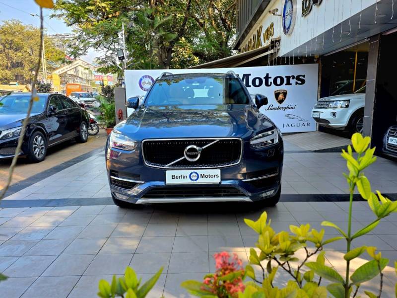 Volvo XC90 Momentum Luxury
