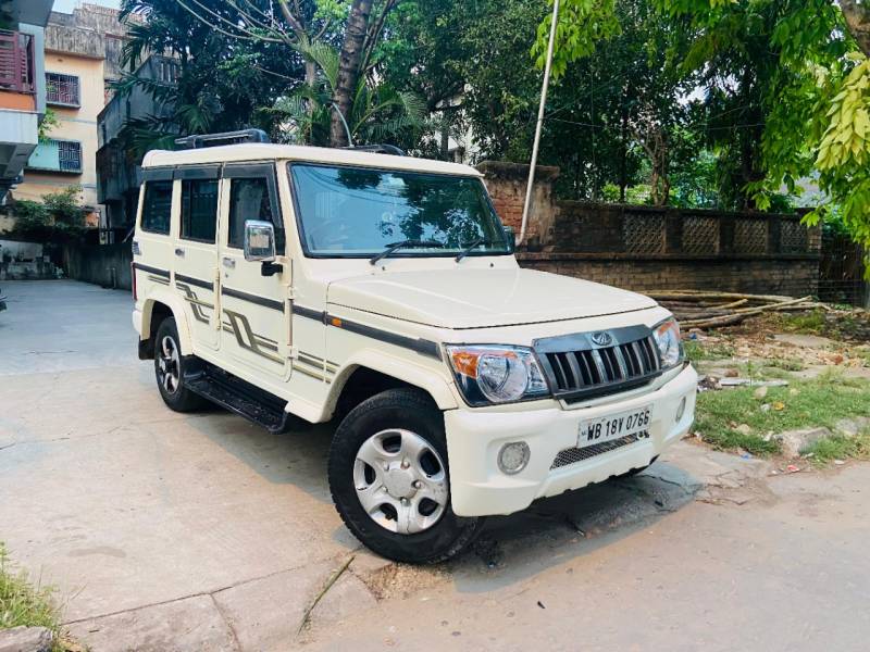 Mahindra Bolero SLE
