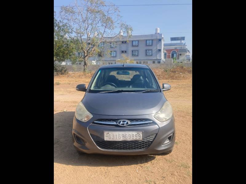 Hyundai i10 Sportz 1.2 AT